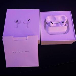 Apple AirPods Pro - White